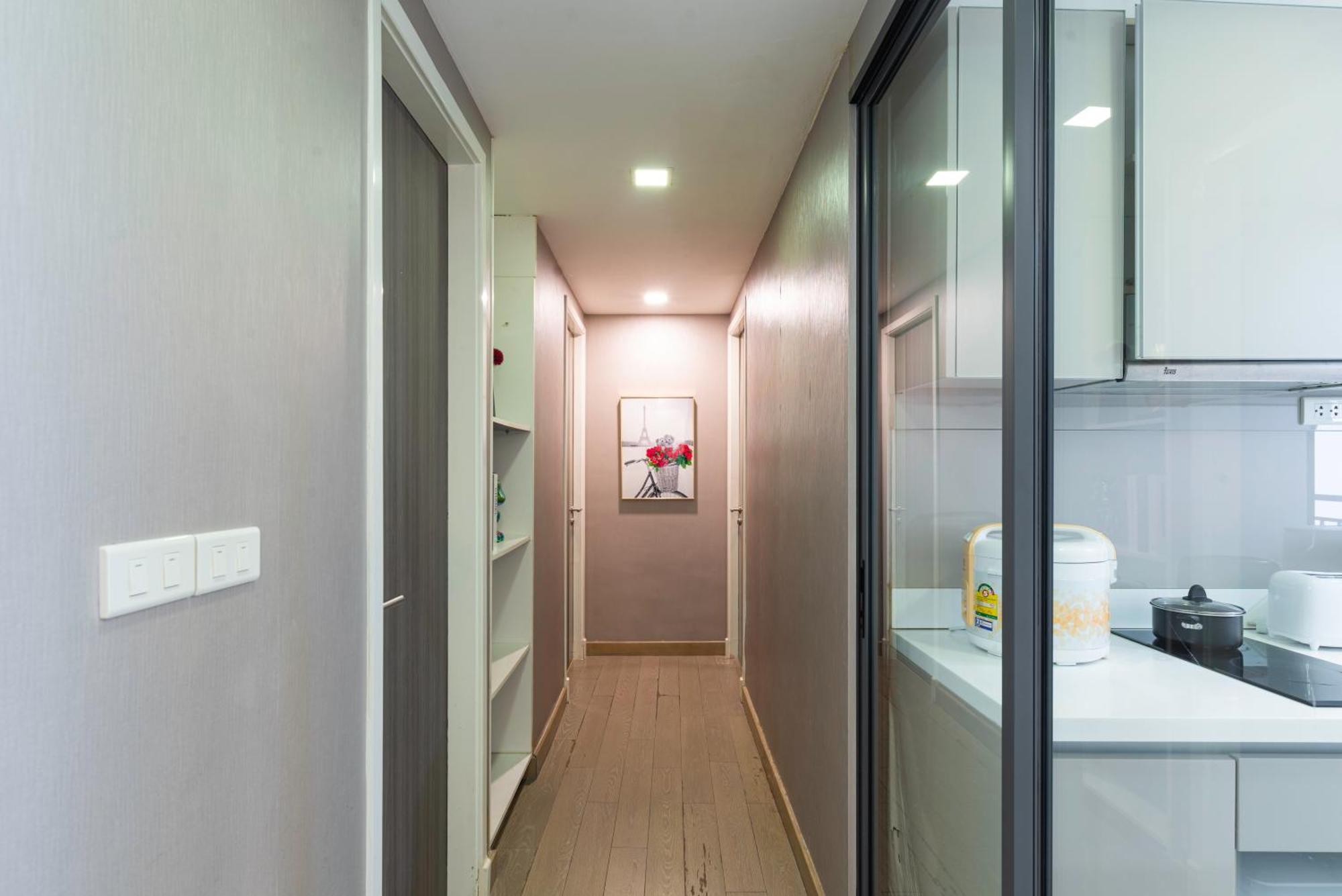 Dazzle Sukhumvit 7 By Lefoyer Apartment Bangkok Bagian luar foto