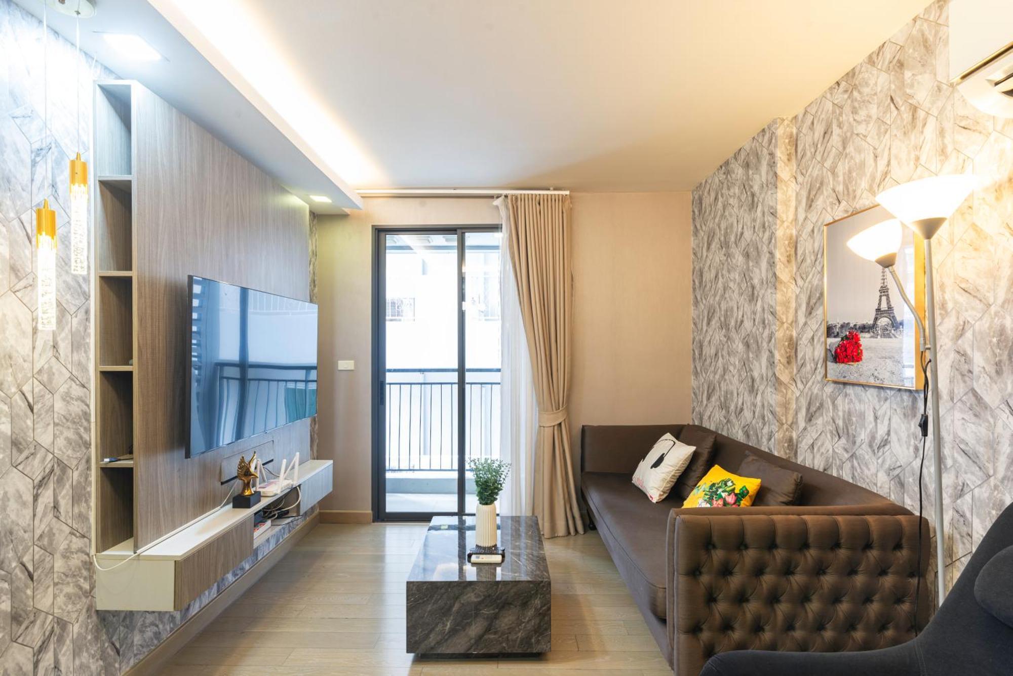 Dazzle Sukhumvit 7 By Lefoyer Apartment Bangkok Bagian luar foto